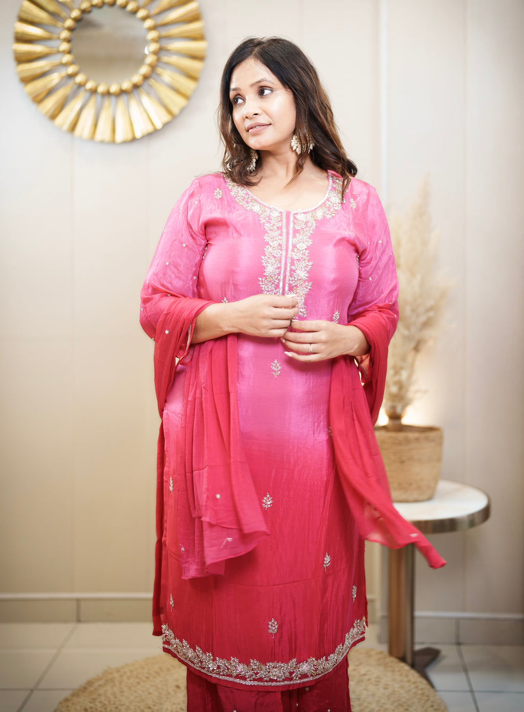 Gulabi Noor Kurta Set