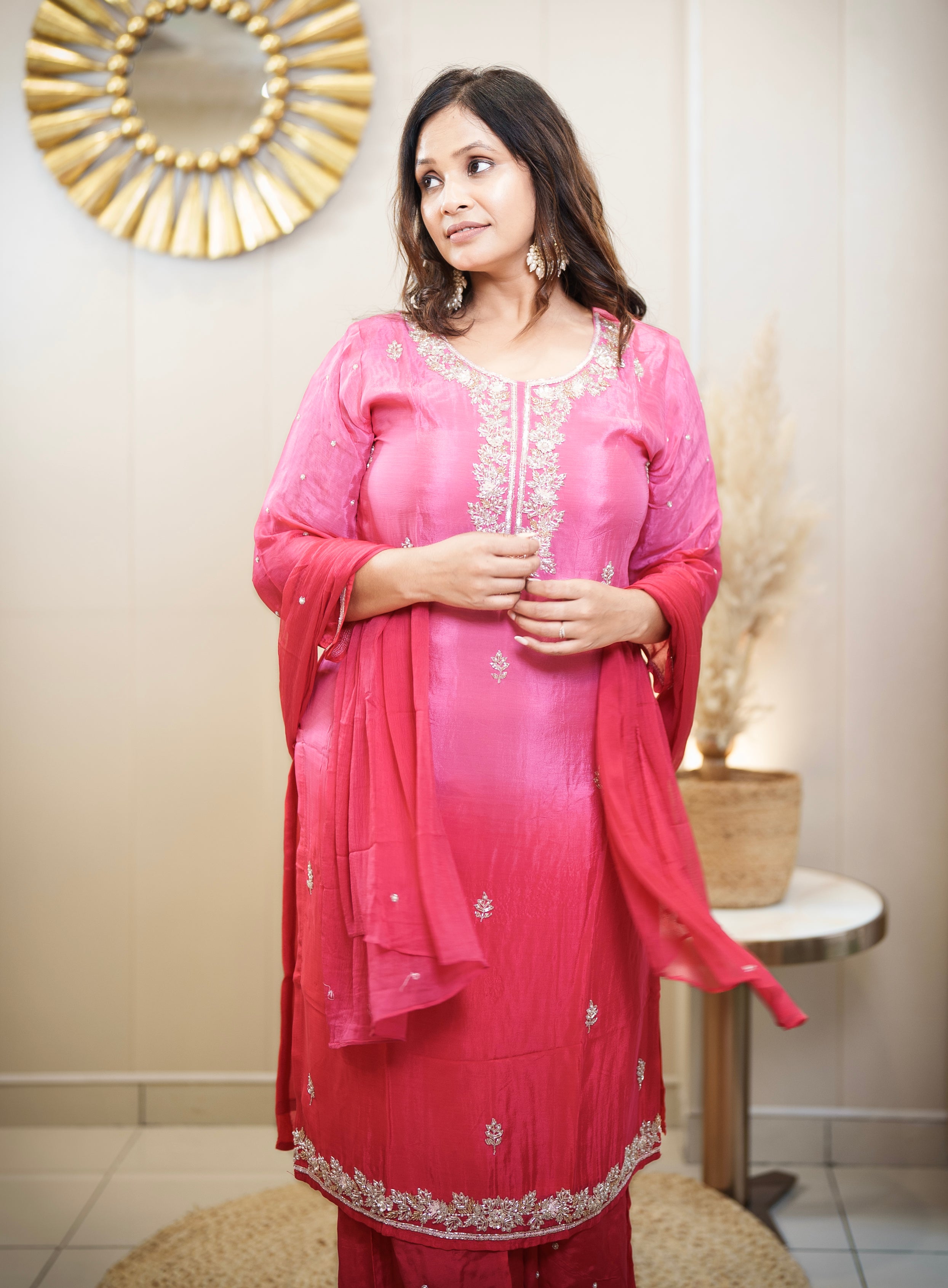 Gulabi Noor Kurta Set