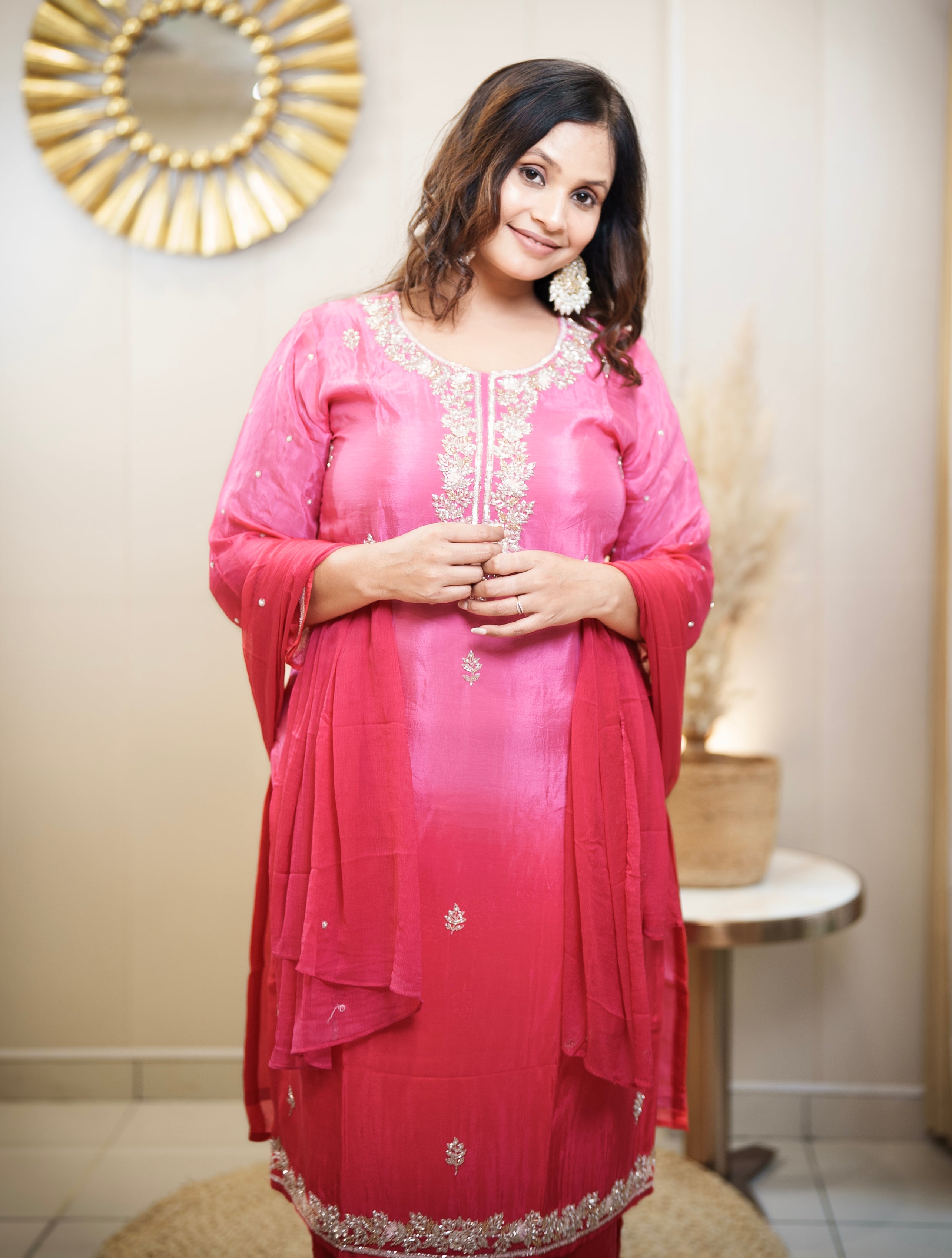 Gulabi Noor Kurta Set