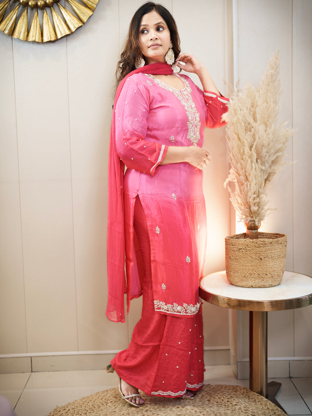 Gulabi Noor Kurta Set